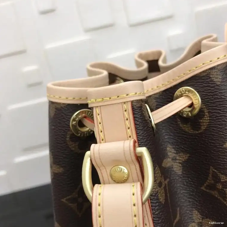 Fashionrep LV Bags 19B570335 0625